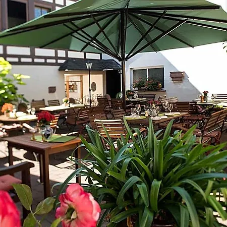Und Weinhaus Zum Krug Hotel 3*