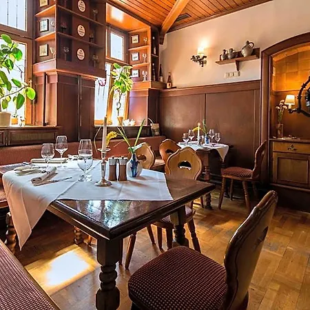 Und Weinhaus Zum Krug Hotel 3*