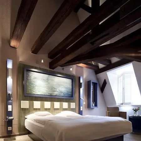 فندق Und Weinhaus Zum Krug