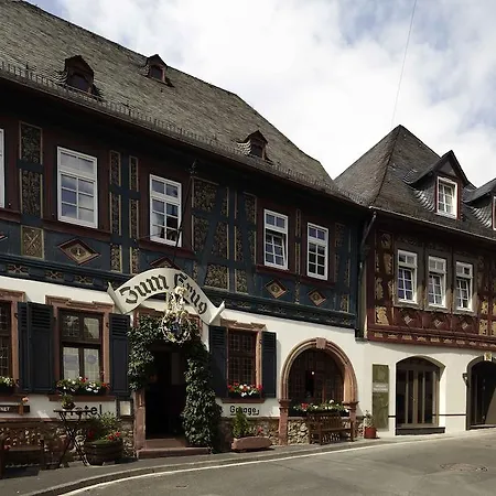 Und Weinhaus Zum Krug