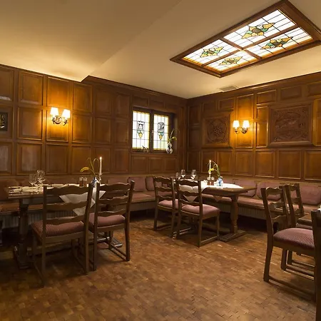 فندق Und Weinhaus Zum Krug