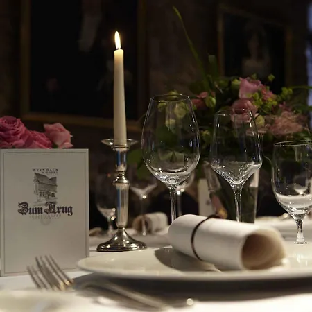 Und Weinhaus Zum Krug Szálloda