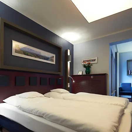 Und Weinhaus Zum Krug 3* التيف