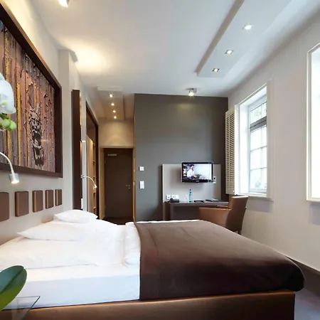 فندق Und Weinhaus Zum Krug التيف