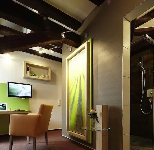 Und Weinhaus Zum Krug