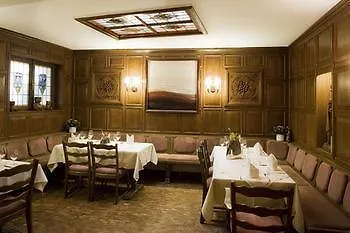 Und Weinhaus Zum Krug Hotel