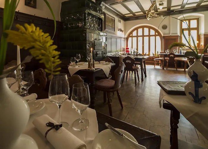 Und Weinhaus Zum Krug Hotel 3*