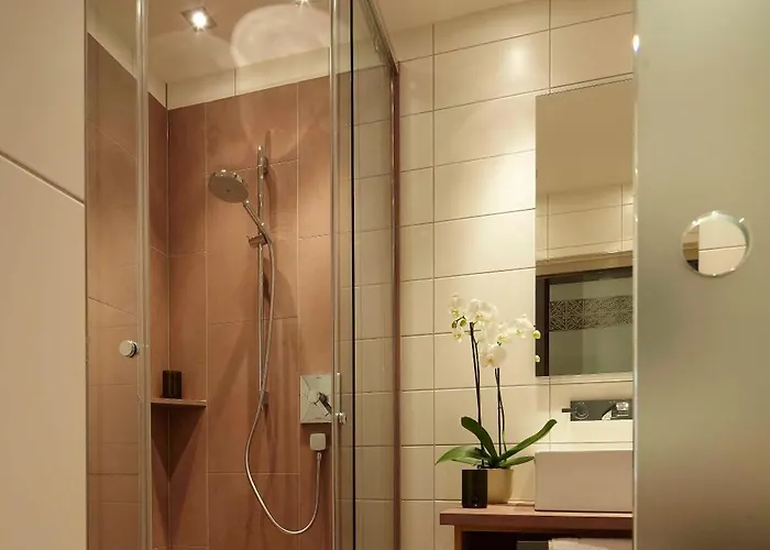 Hotel Und Weinhaus Zum Krug 3*