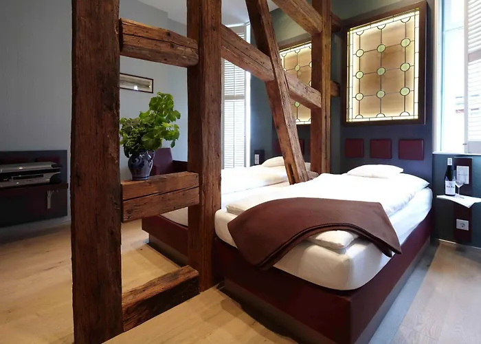 Und Weinhaus Zum Krug Hotel